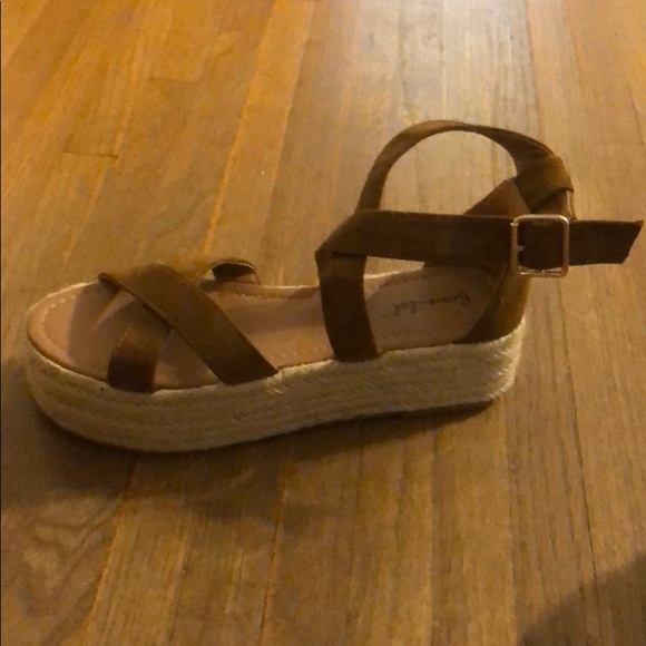 Shoes - Picture 3 of 3